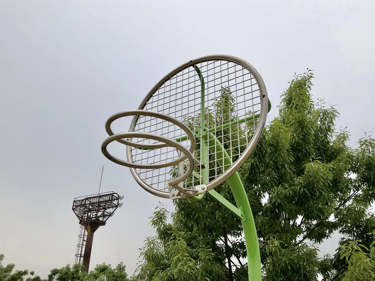大阪市東住吉区 長居公園内に新しいバスケットボールのゴールができています 号外net 住吉区 東住吉区
