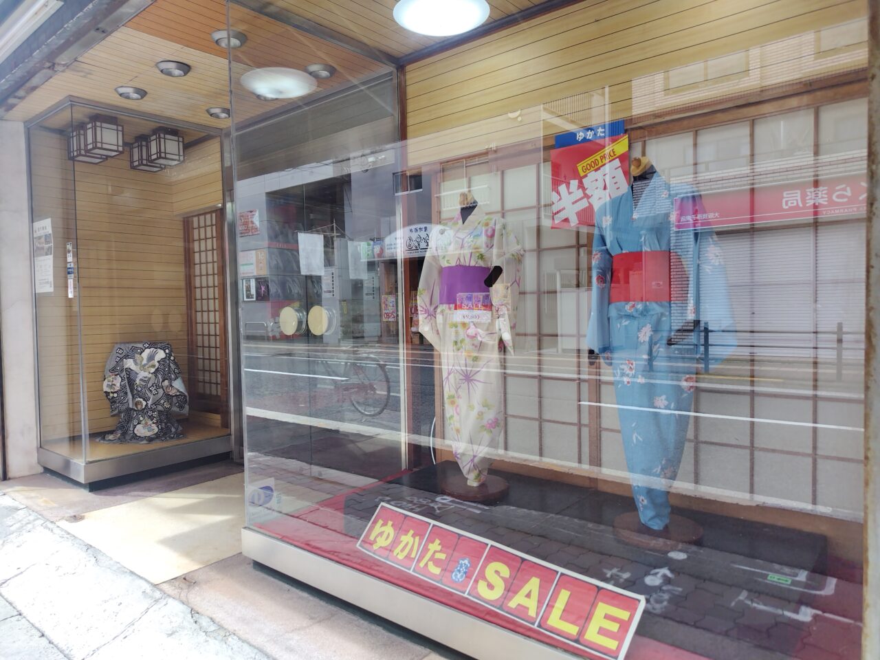 ショーウィンドウ